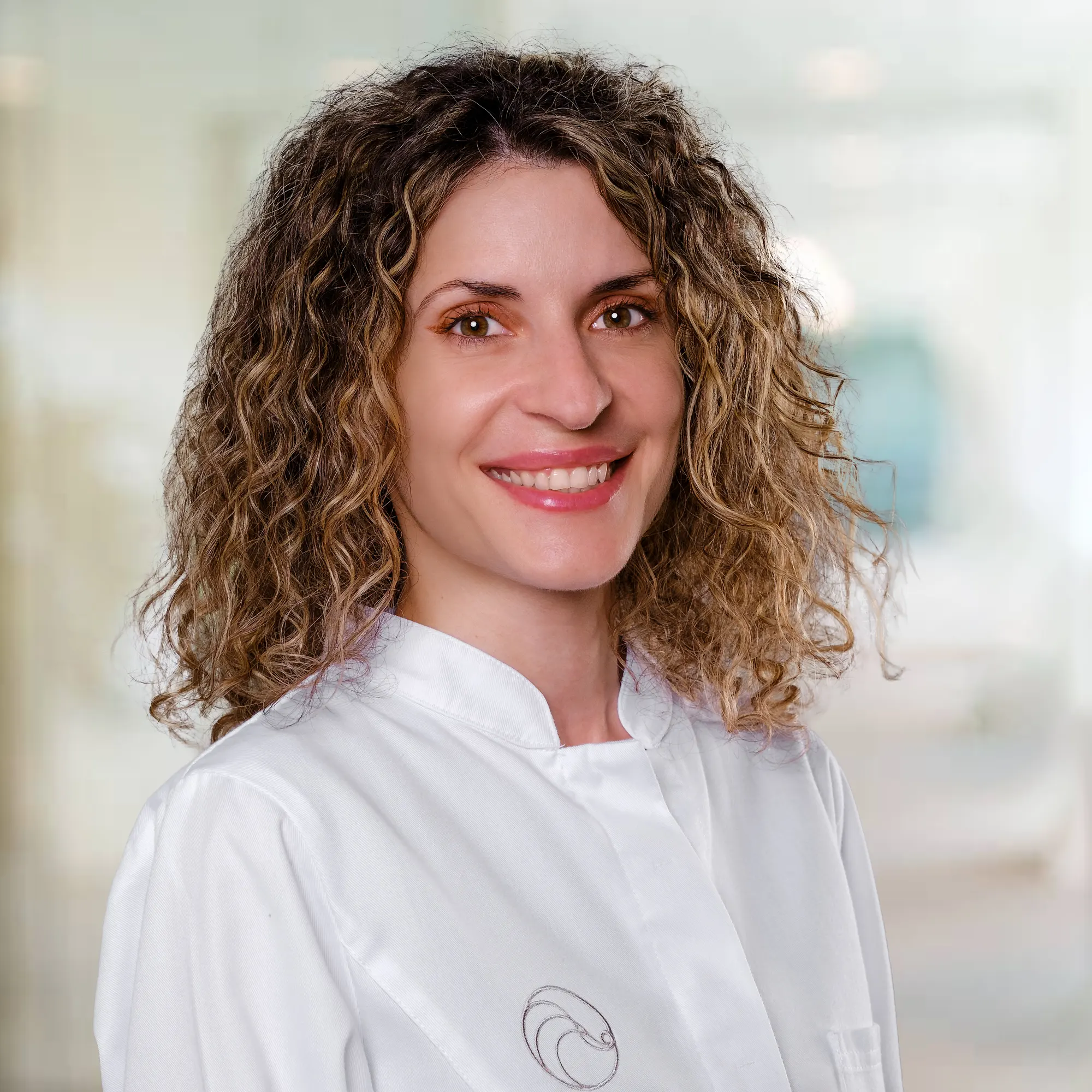 Dr. Anca-Ioana Roman — Medic Primar Diabet Zaharat, Nutriție și Boli Metabolice, la Reconnect Clinic București