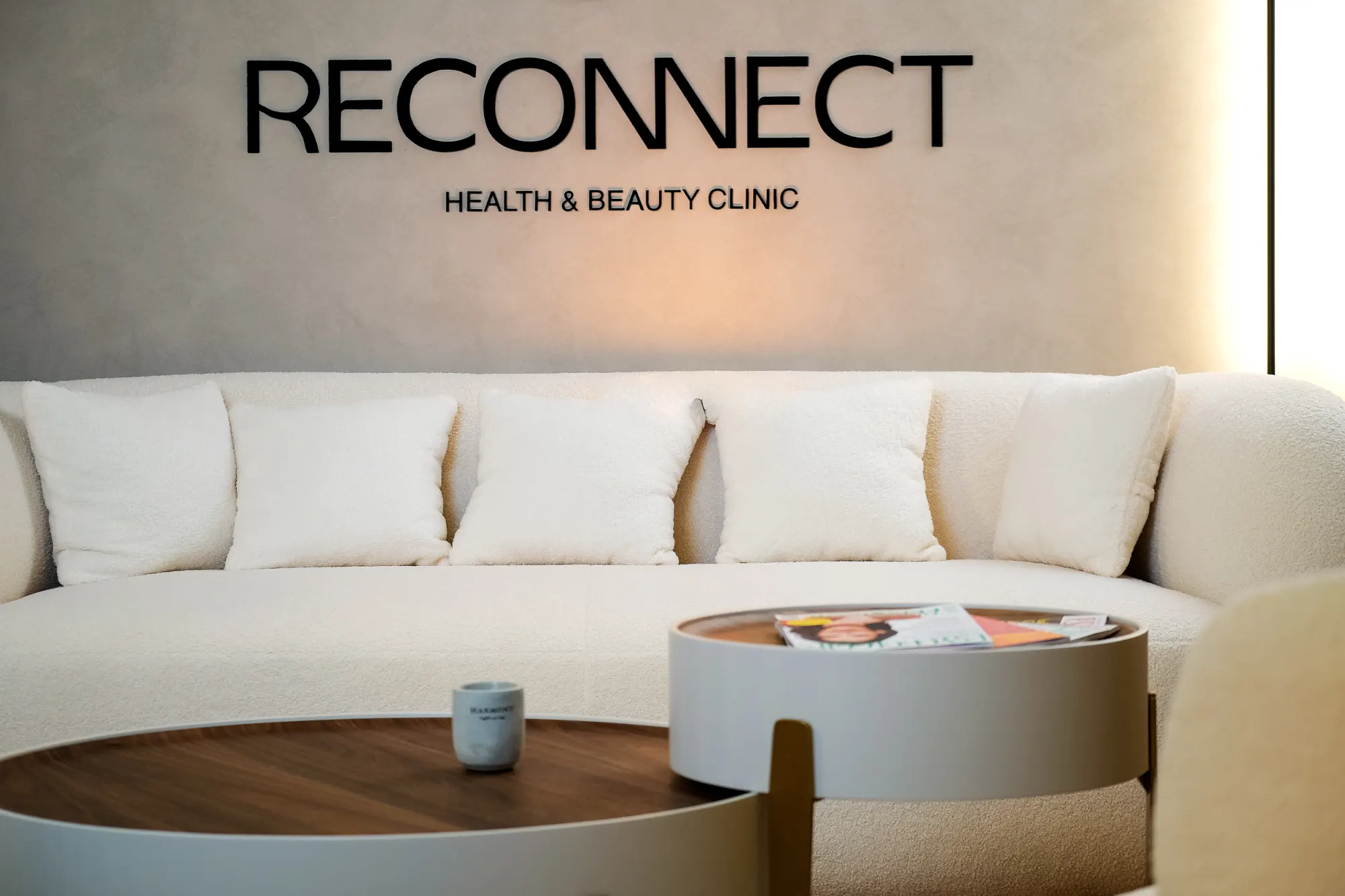 Recepția Reconnect Clinic